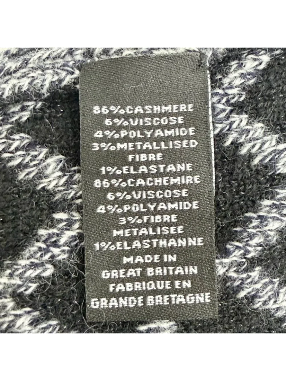 Chanel 18A Cashmere 89% CC Logo Quilted Knit Arm Warmer Arm Cover Gray Black